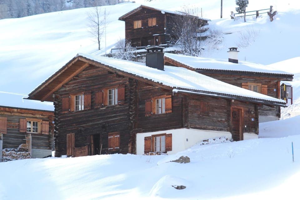 Property building, Winter