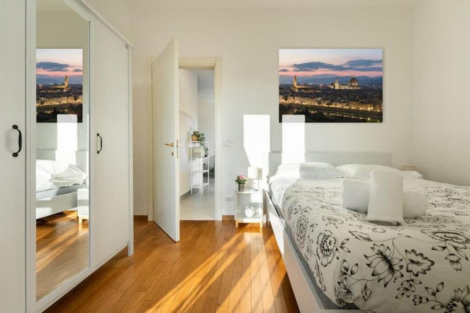 Bed, Photo of the whole room, Bedroom, wardrobe