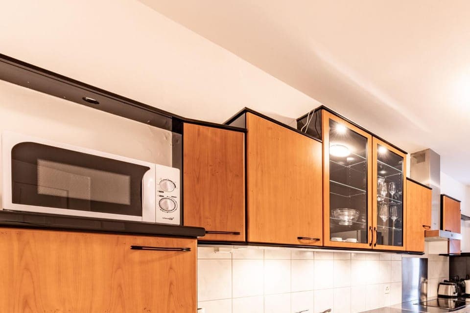 Kitchen or kitchenette, oven, toaster