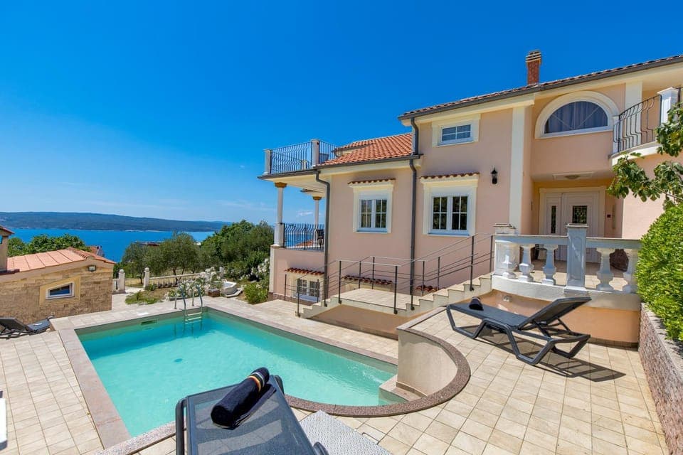 Property building, Facade/entrance, Sea view, Swimming pool