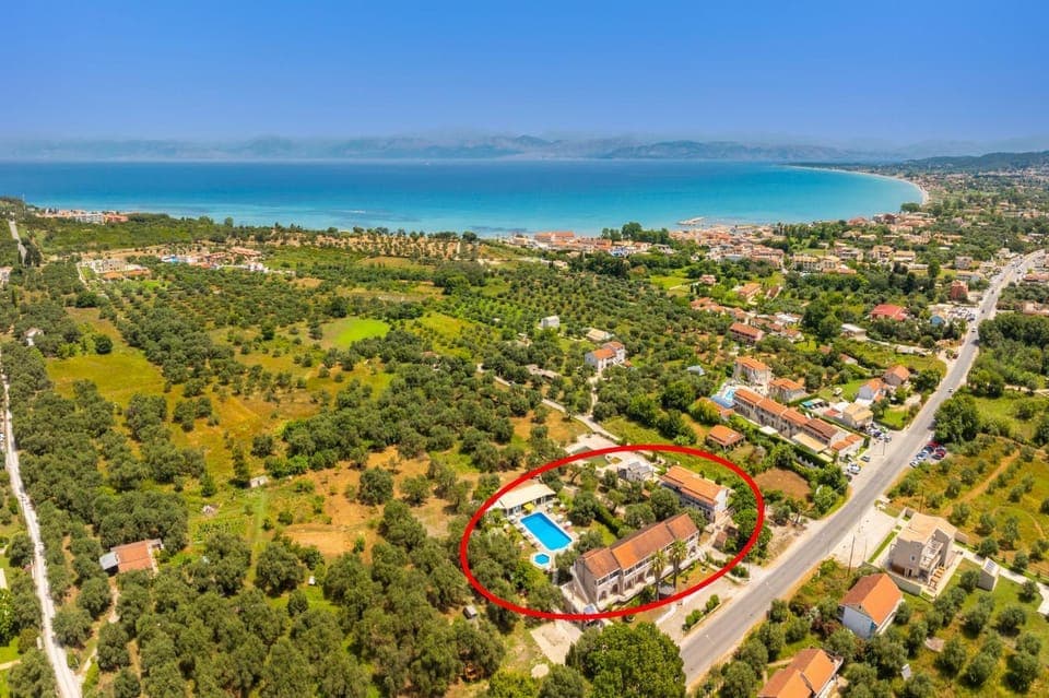 Property building, Natural landscape, Bird's eye view, Location