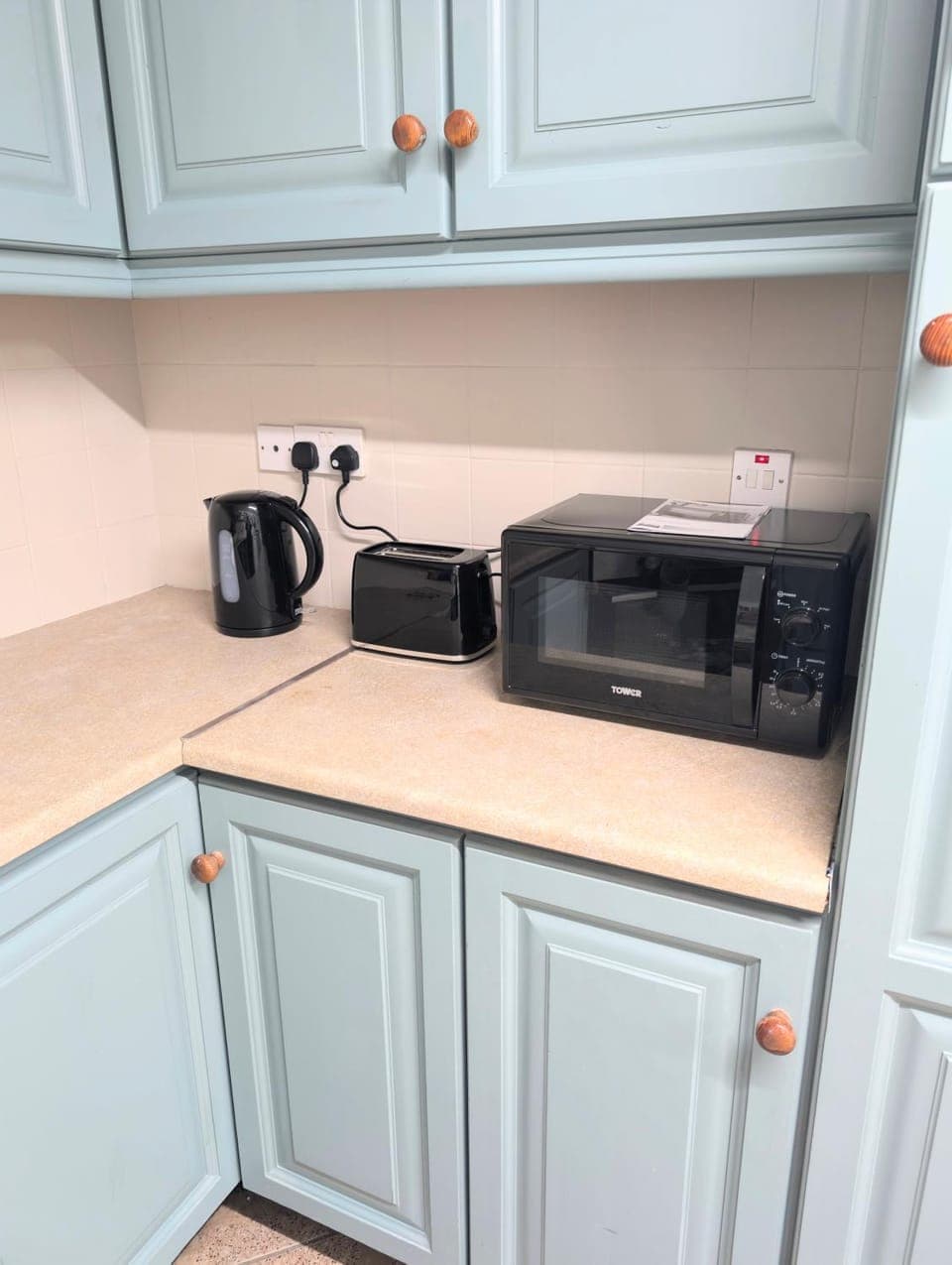 Coffee/tea facilities, Kitchen or kitchenette, microwave, toaster