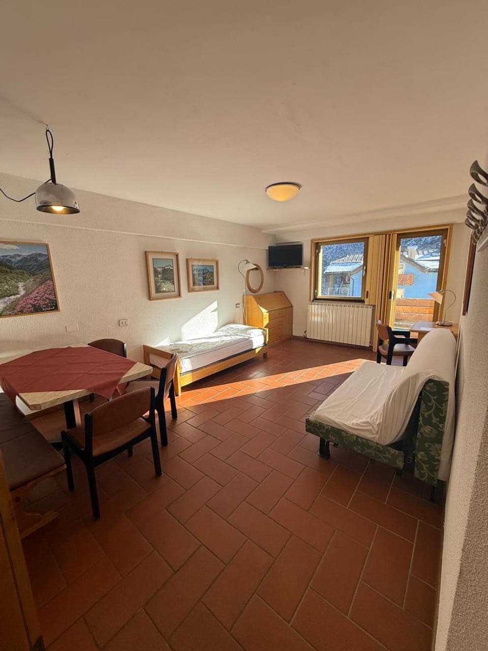 Bed, Living room, Dining area