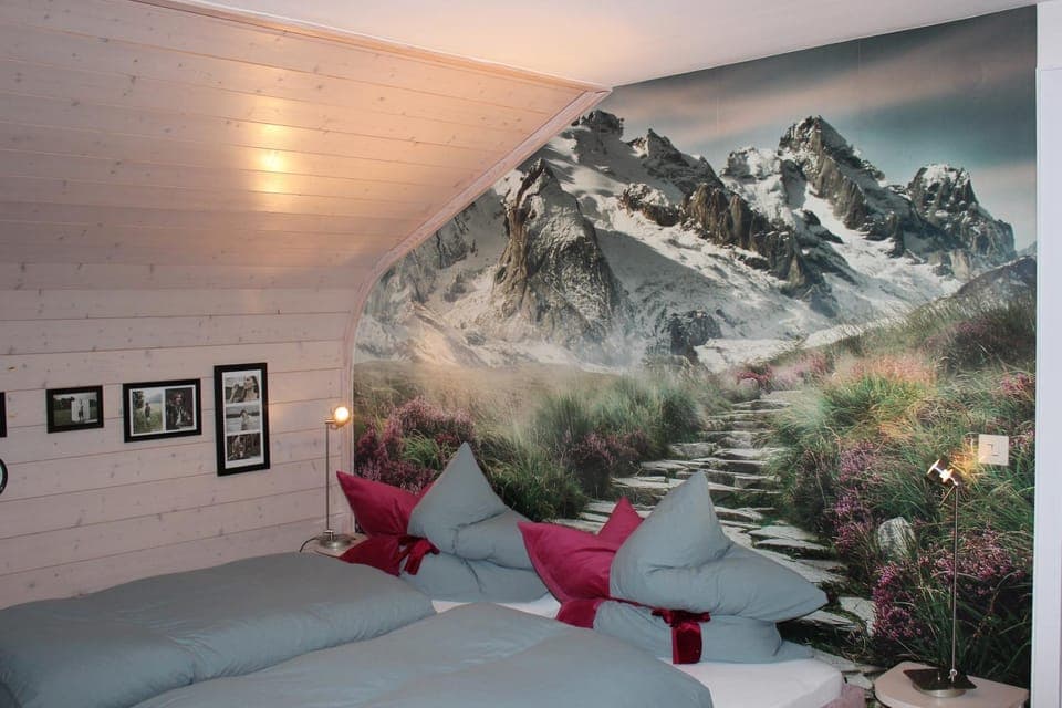 Living room, Bedroom