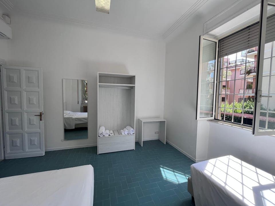 Living room, Photo of the whole room