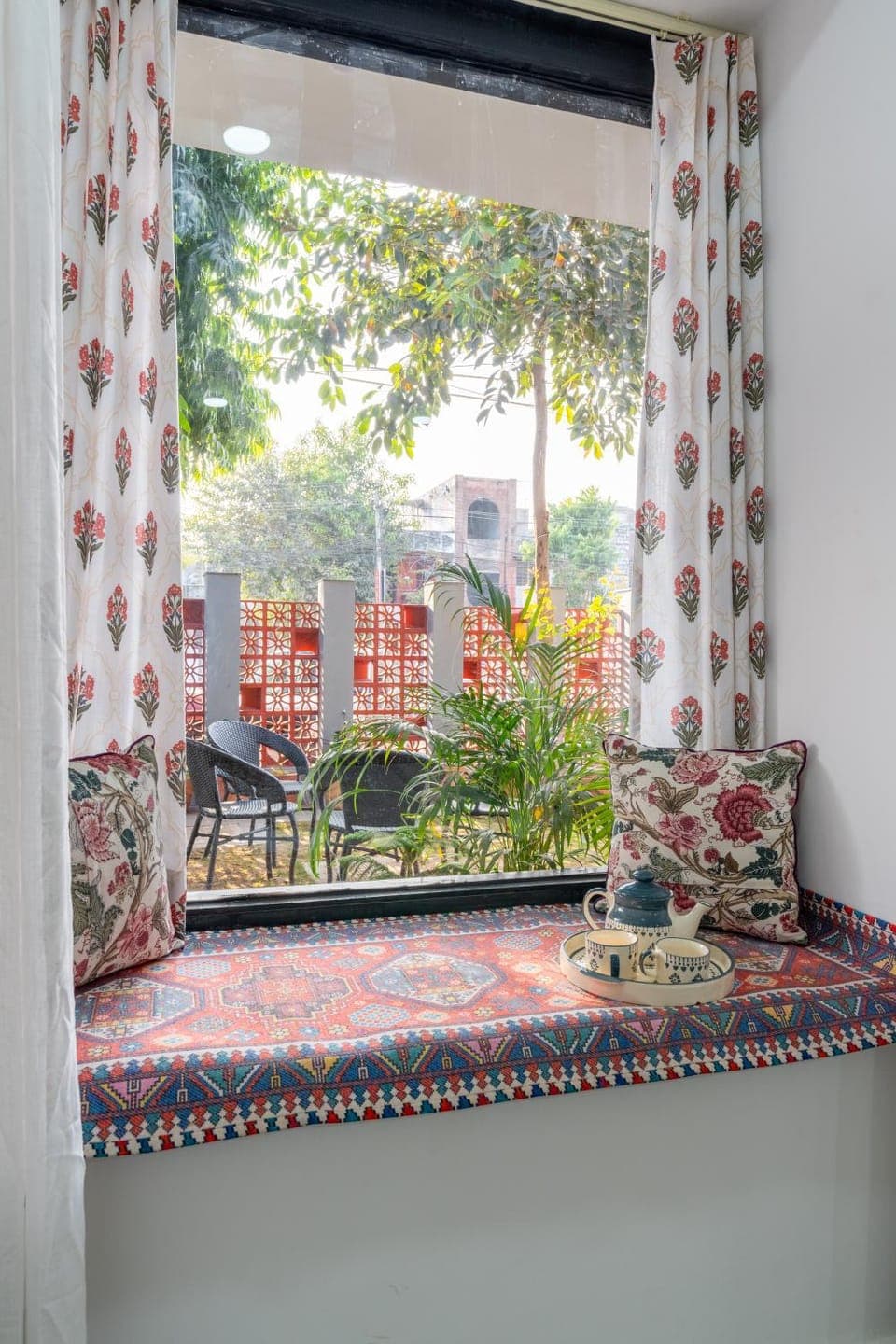 Garden, Balcony/Terrace, Living room, Seating area, Dining area, Garden view