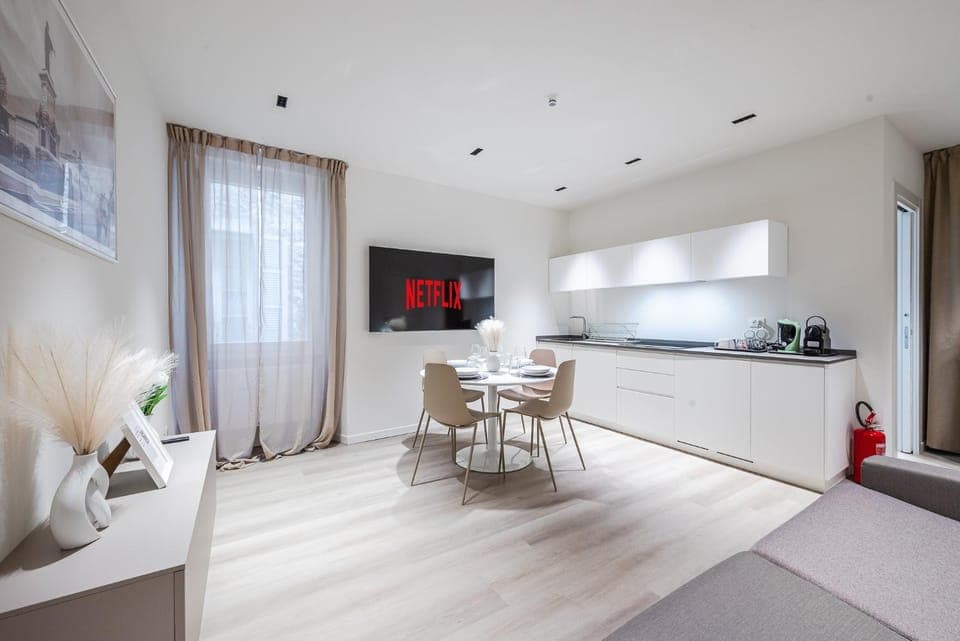 TV and multimedia, Kitchen or kitchenette, Living room, kitchen