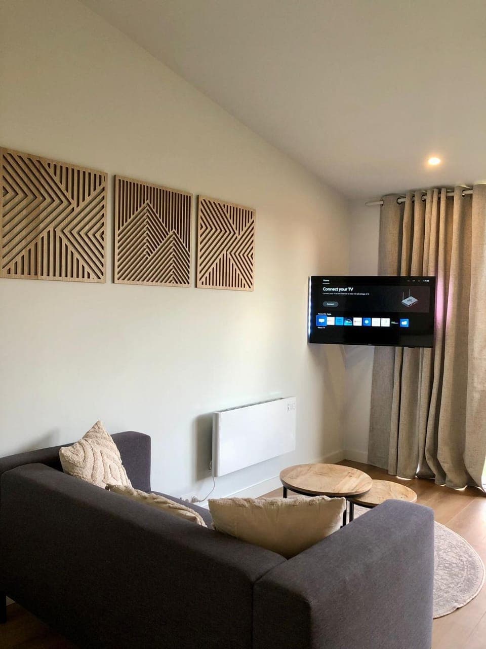 TV and multimedia, Seating area