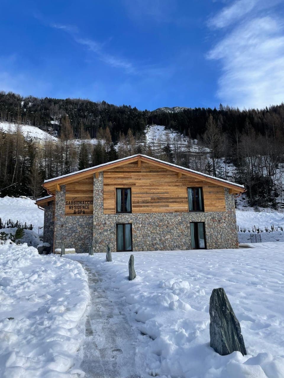 Property building, Winter, Garden, Mountain view