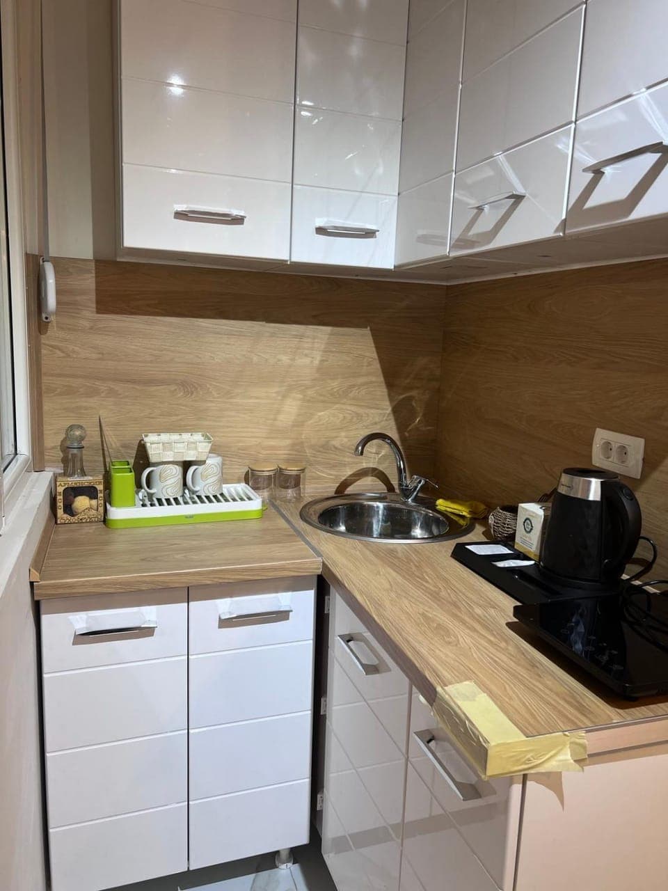 Kitchen or kitchenette, stove