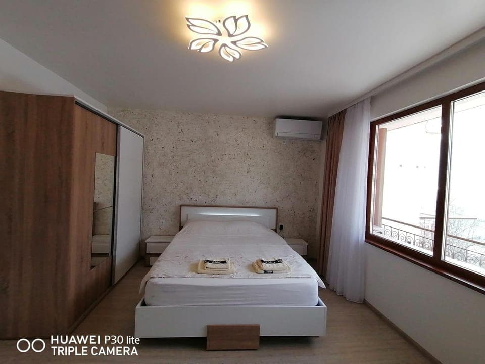 Bed, Photo of the whole room, Bedroom, towels, wardrobe, air conditioner