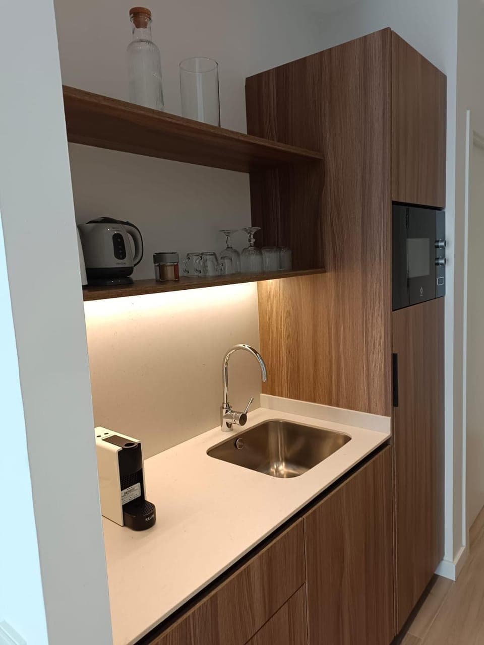 Yard Patraix by Concept Flats Bed and Breakfast in Valencia