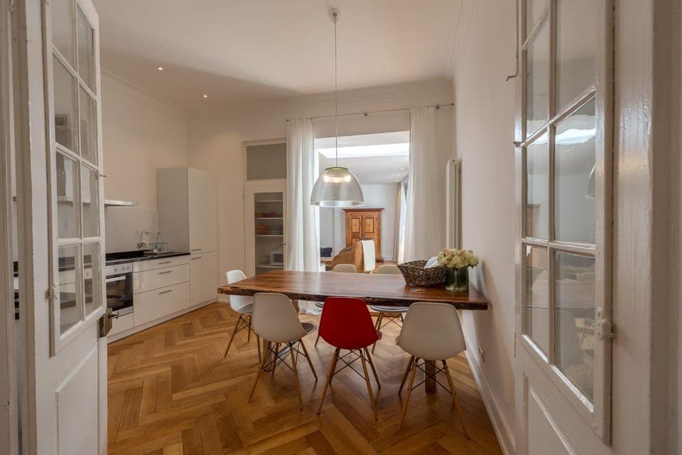 Living room, Dining area, kitchen