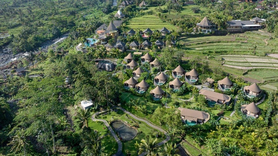 Property building, Bird's eye view