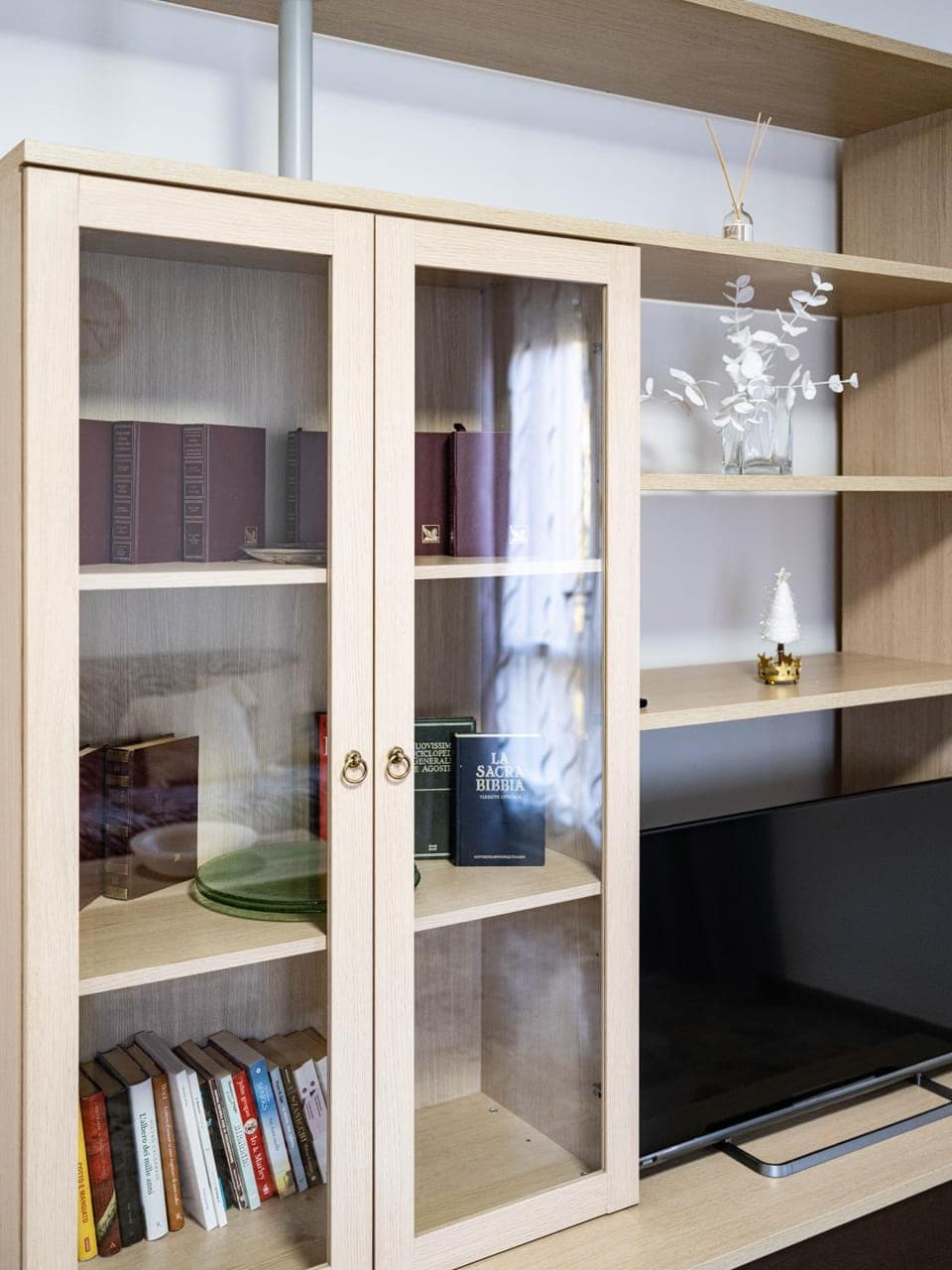 Library, TV and multimedia