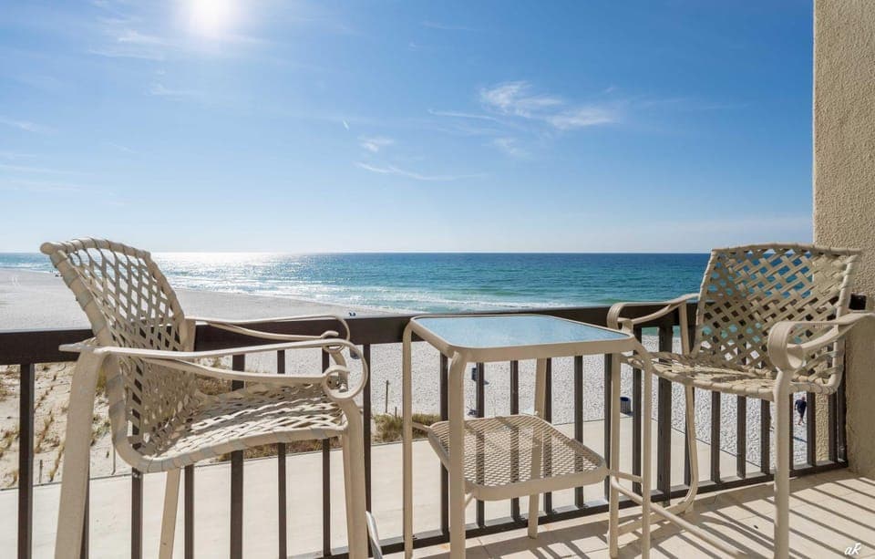 Balcony/Terrace, Balcony/Terrace, Beach, Sea view