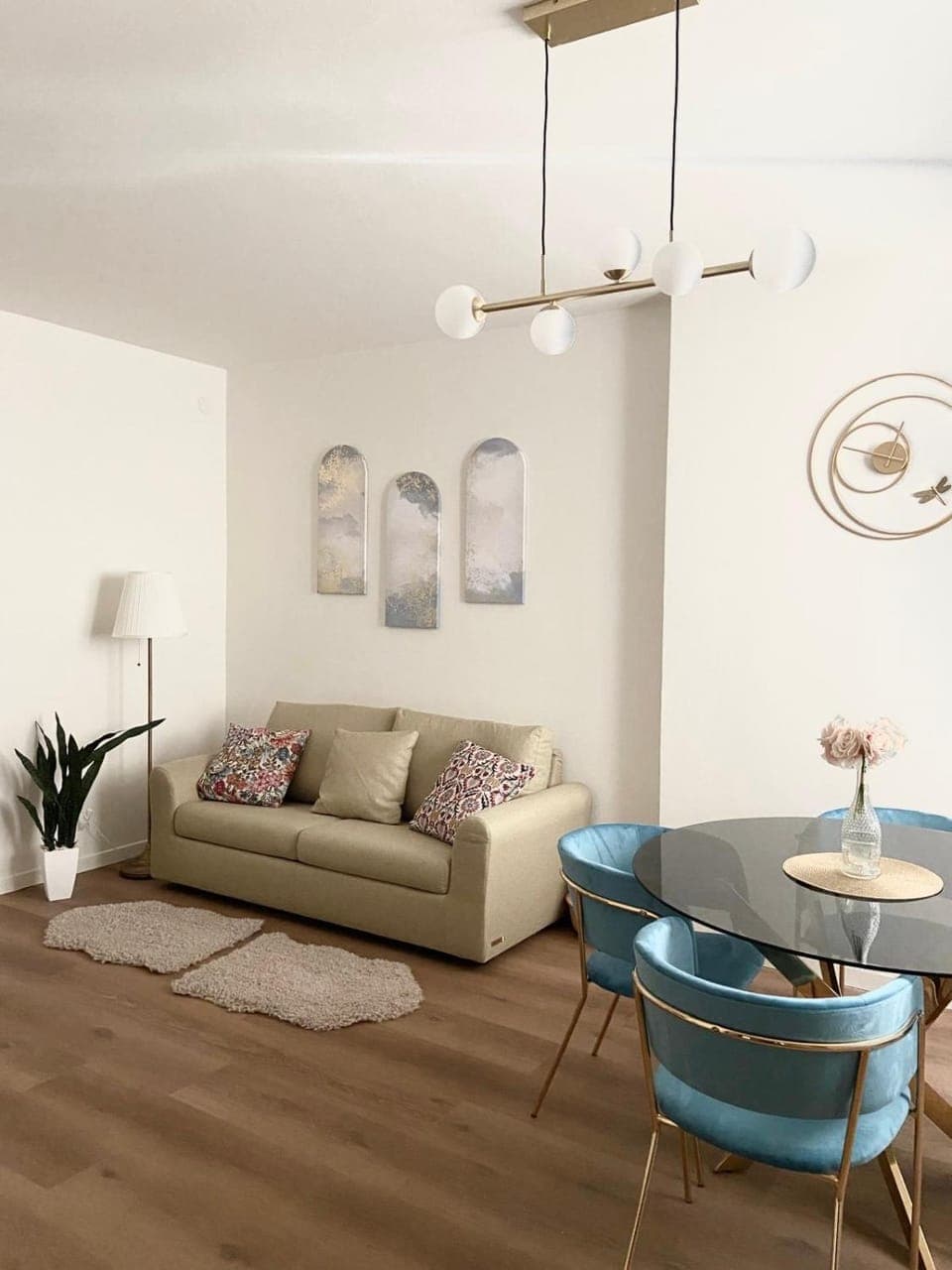 Living room, Dining area