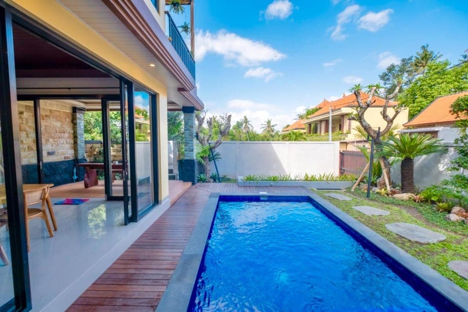 Pool view, Swimming pool