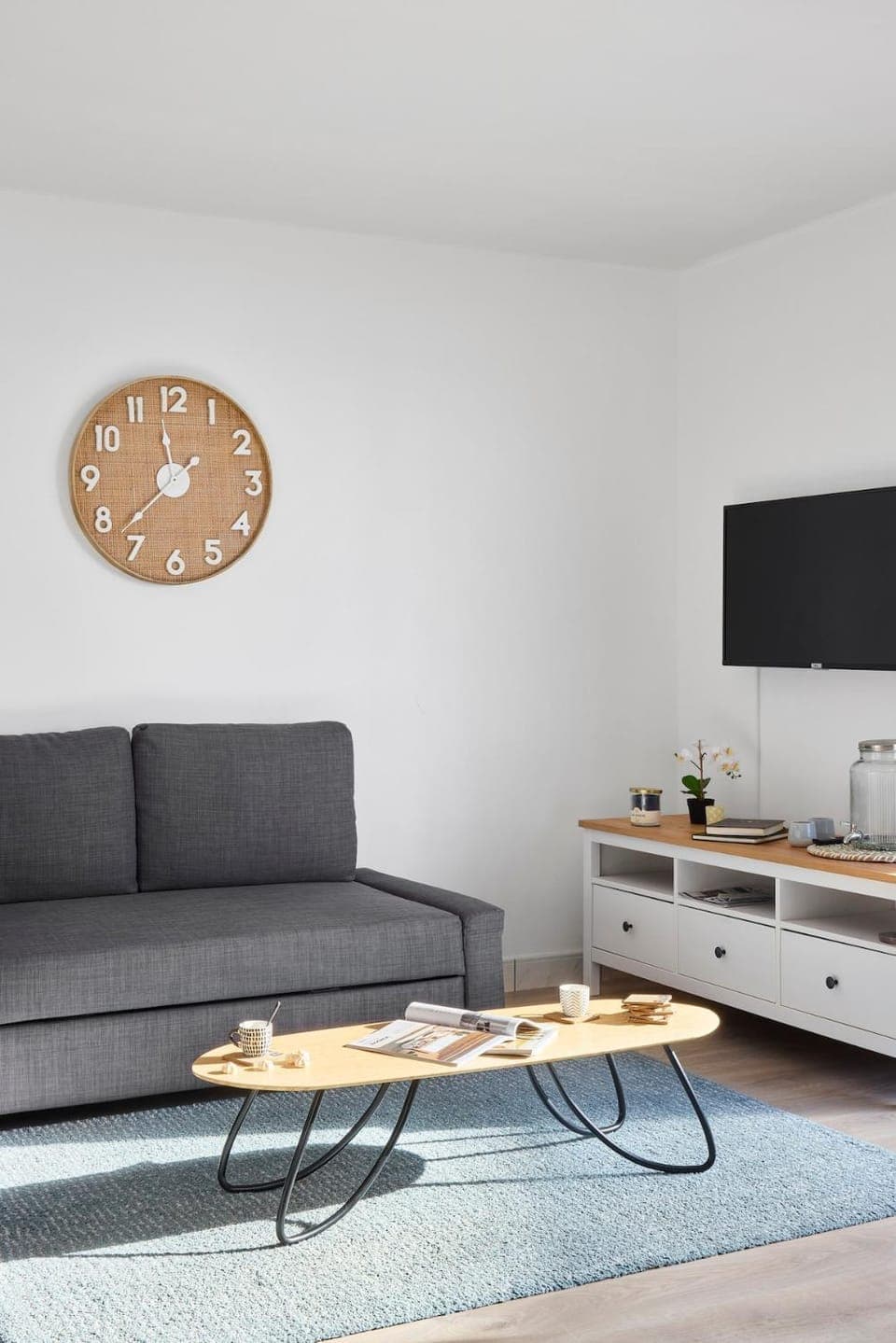 TV and multimedia, Seating area