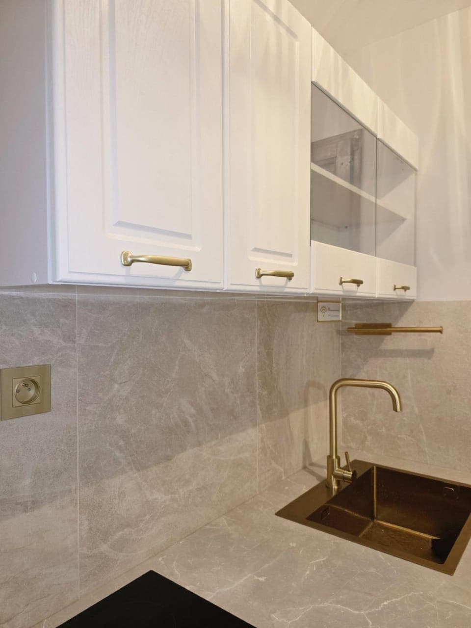 Kitchen or kitchenette, stove