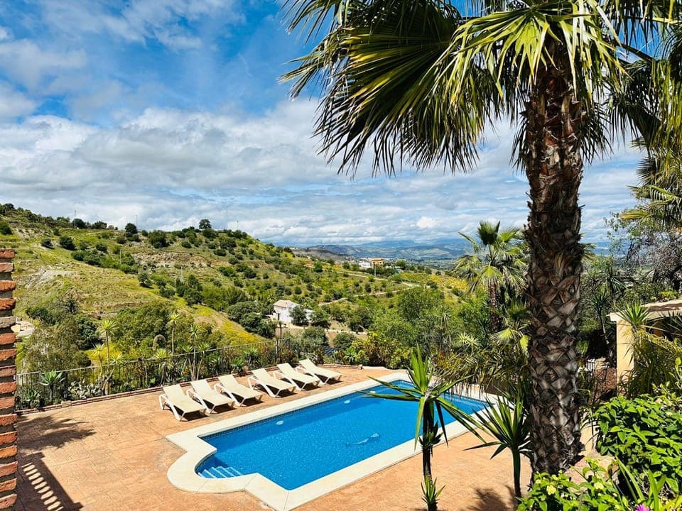 Garden, Mountain view, Swimming pool