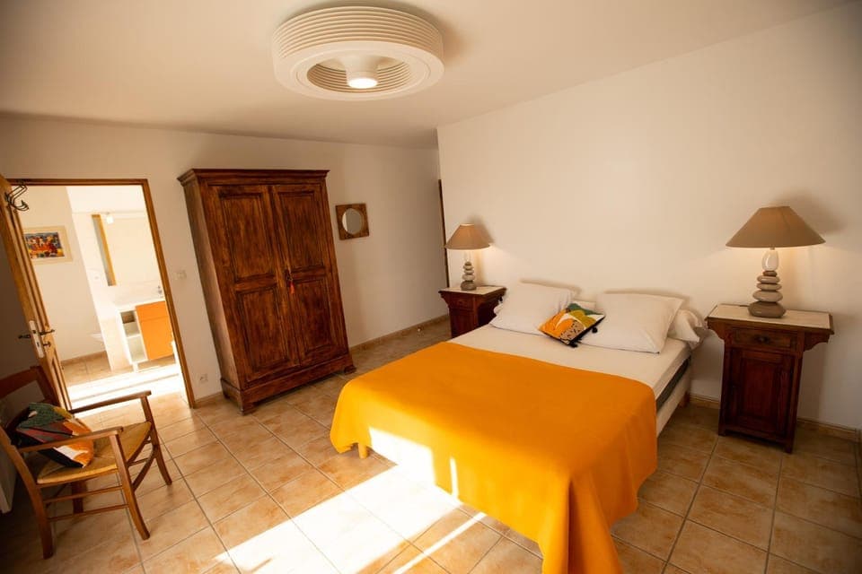 Bed, Photo of the whole room, Bedroom, wardrobe