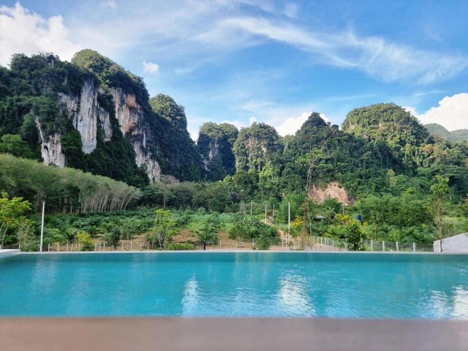 Pool view, Swimming pool