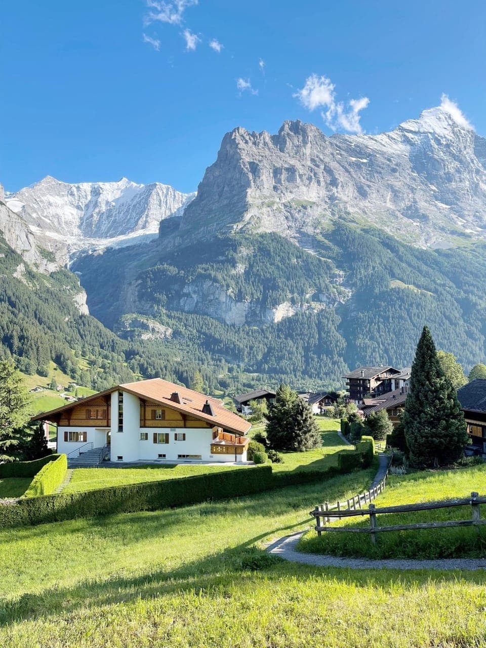 Property building, Nearby landmark, Natural landscape, Mountain view