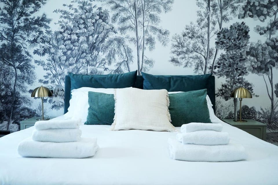 TV and multimedia, Bedroom, internet