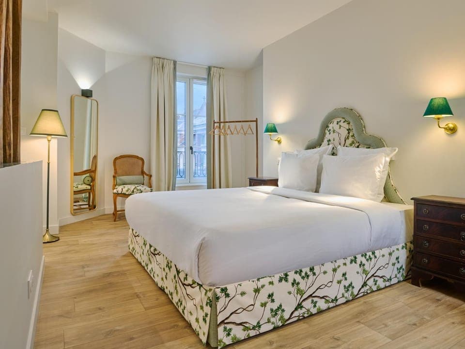 Bed, Photo of the whole room, Bedroom, Internal: Not applicable to any particular room