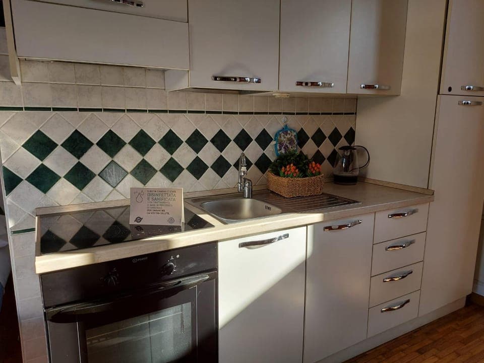 Coffee/tea facilities, Kitchen or kitchenette