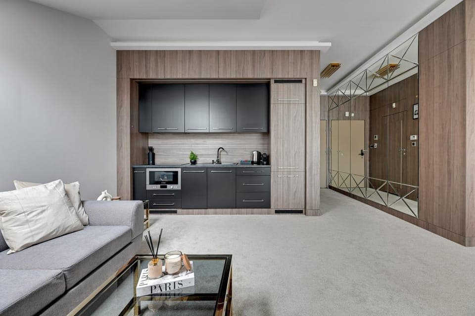 Bed, Kitchen or kitchenette, Living room, Photo of the whole room, Seating area, oven, stove, wardrobe