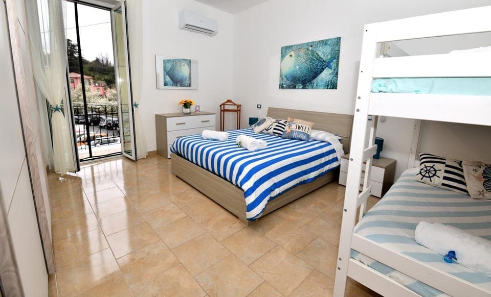 Bed, Bedroom, bunk bed