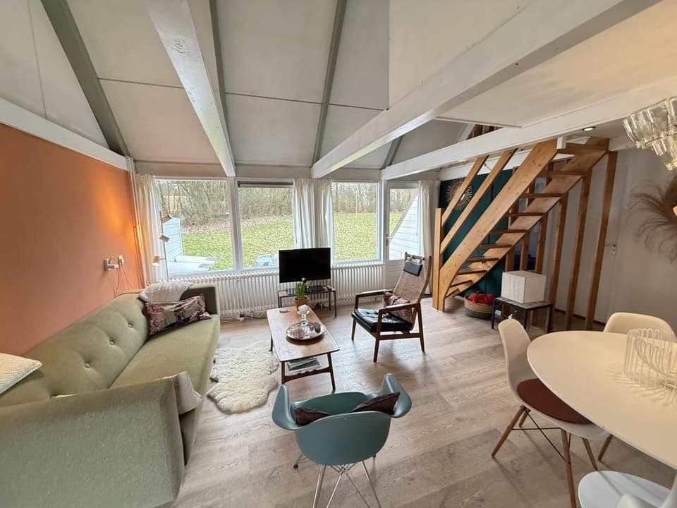 Communal lounge/ TV room, Living room