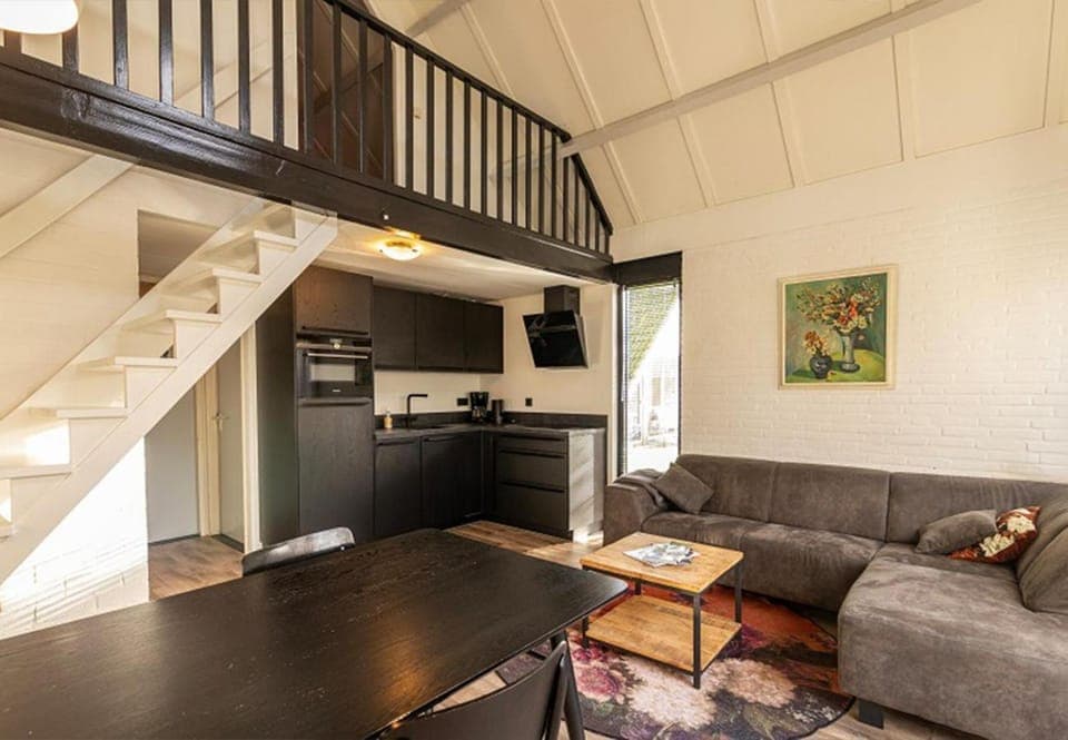 Communal lounge/ TV room, Living room