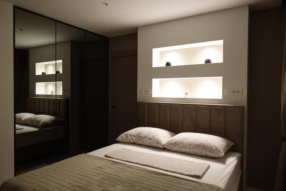Bed, Photo of the whole room, Bedroom, wardrobe
