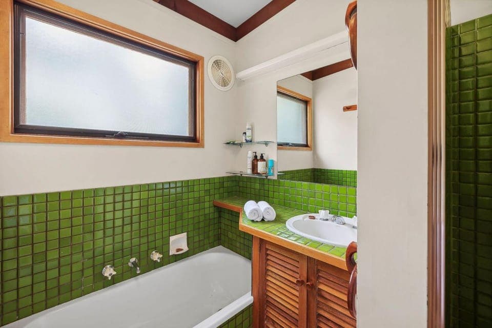 Bathroom, Bath