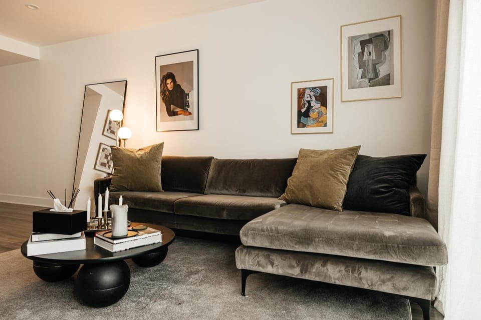 Holloway Residence Apartment in West Hollywood