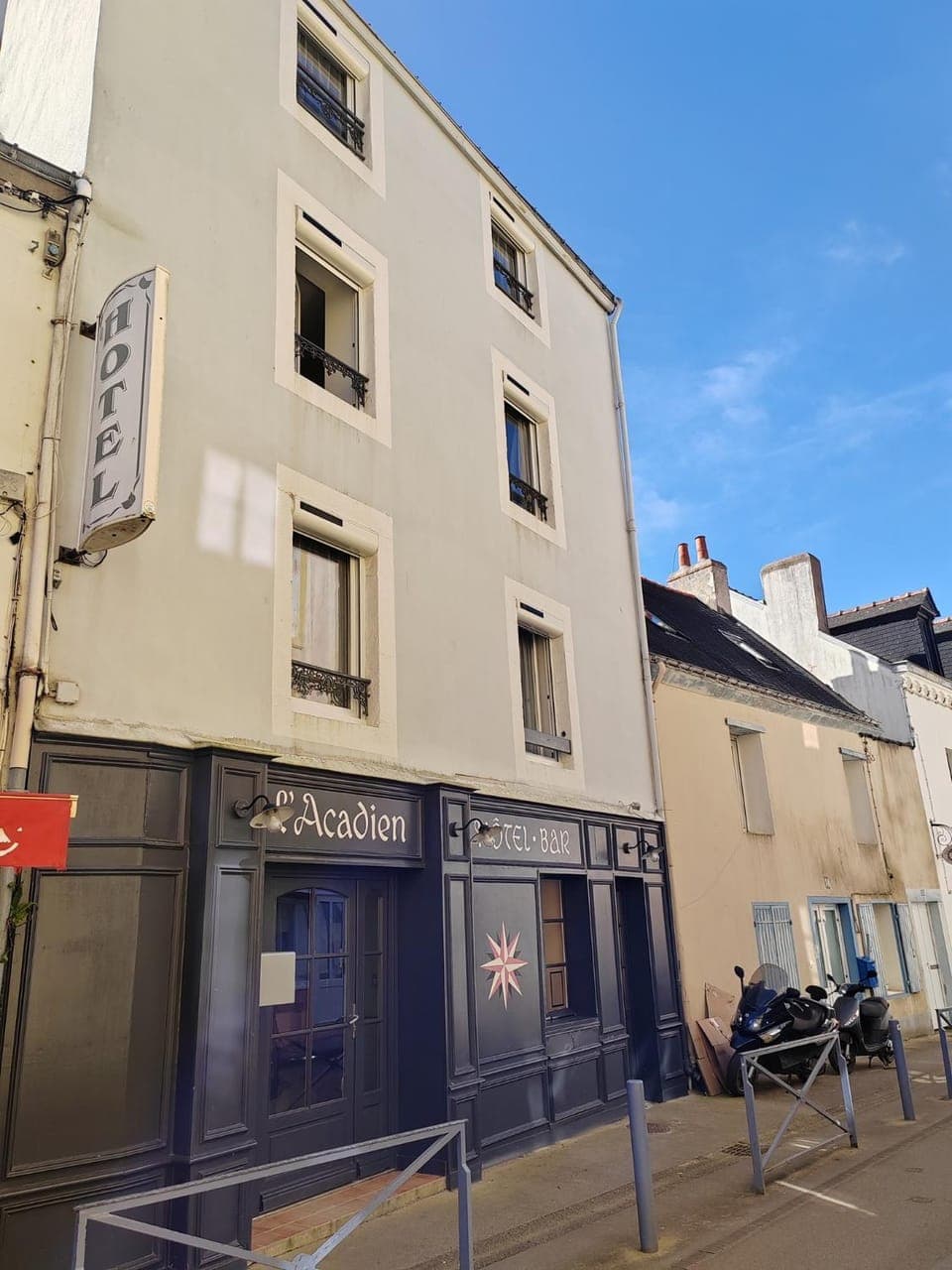 Property building, Street view