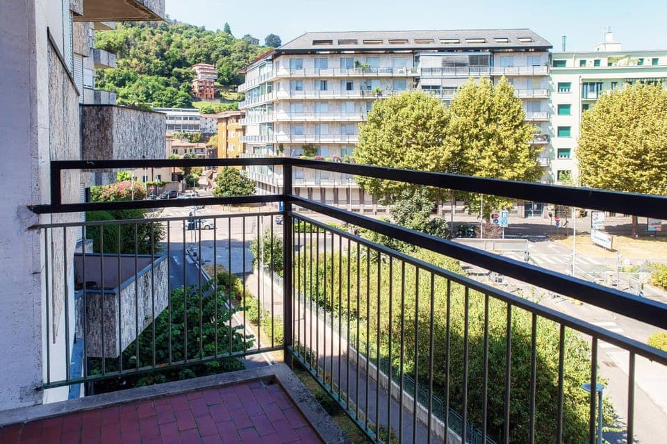 Property building, Balcony/Terrace