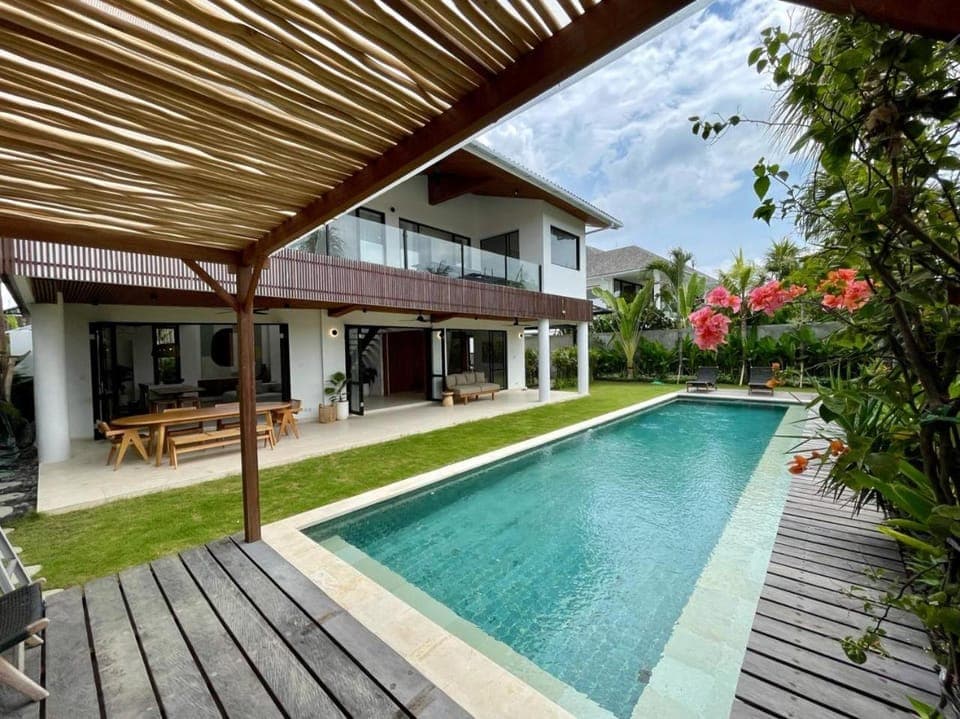 Garden, Swimming pool