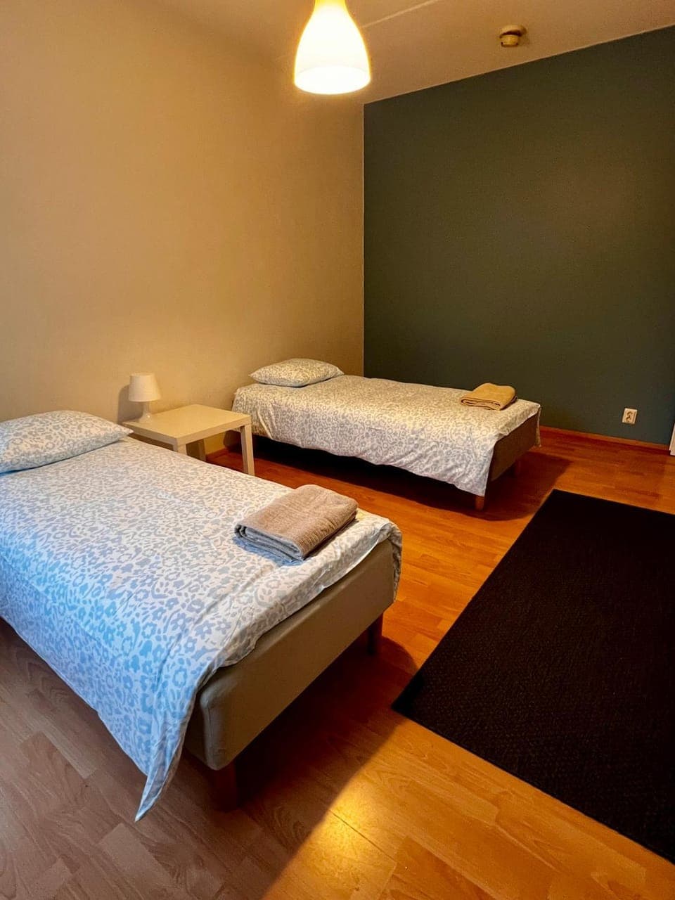 Rent a box Raisio for 6 Apartment in Turku