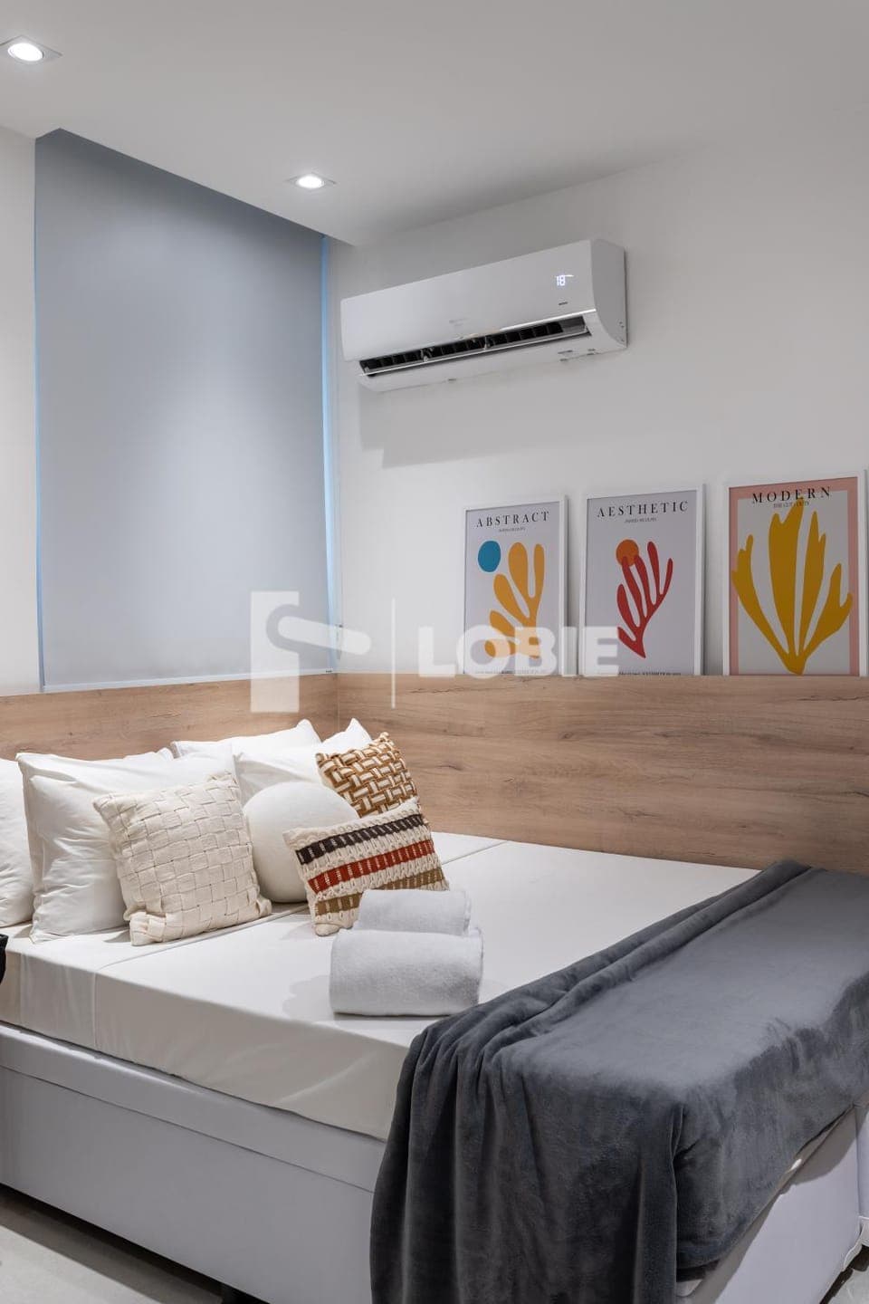 Bed, Photo of the whole room, Bedroom, air conditioner