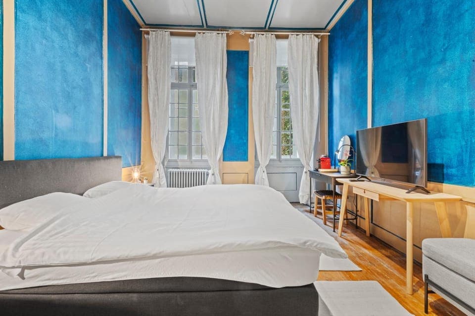 Photo of the whole room