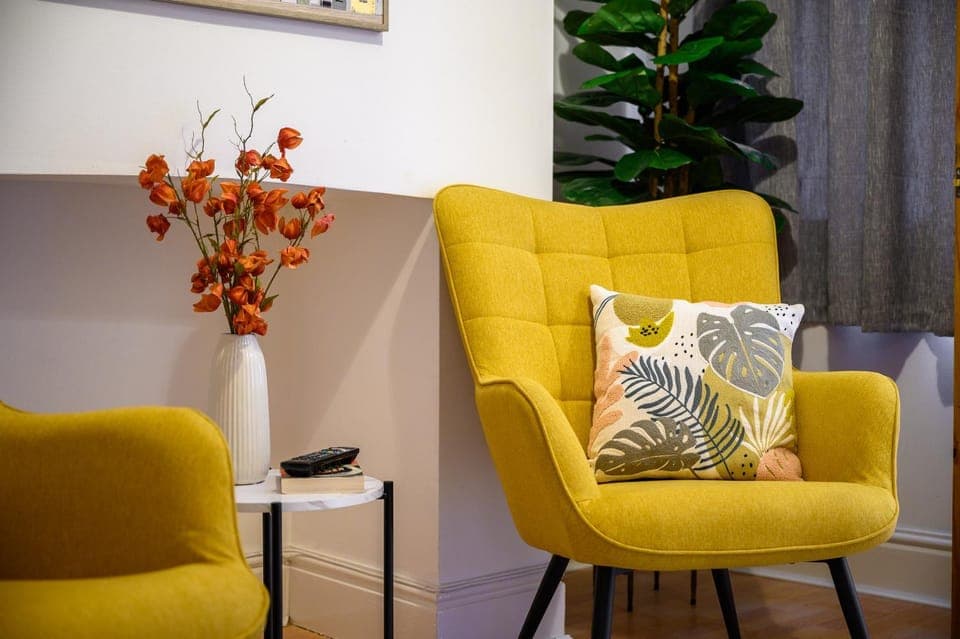 Living room, Seating area