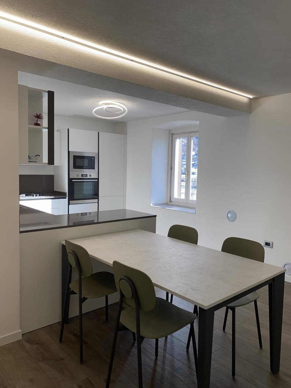 Kitchen or kitchenette