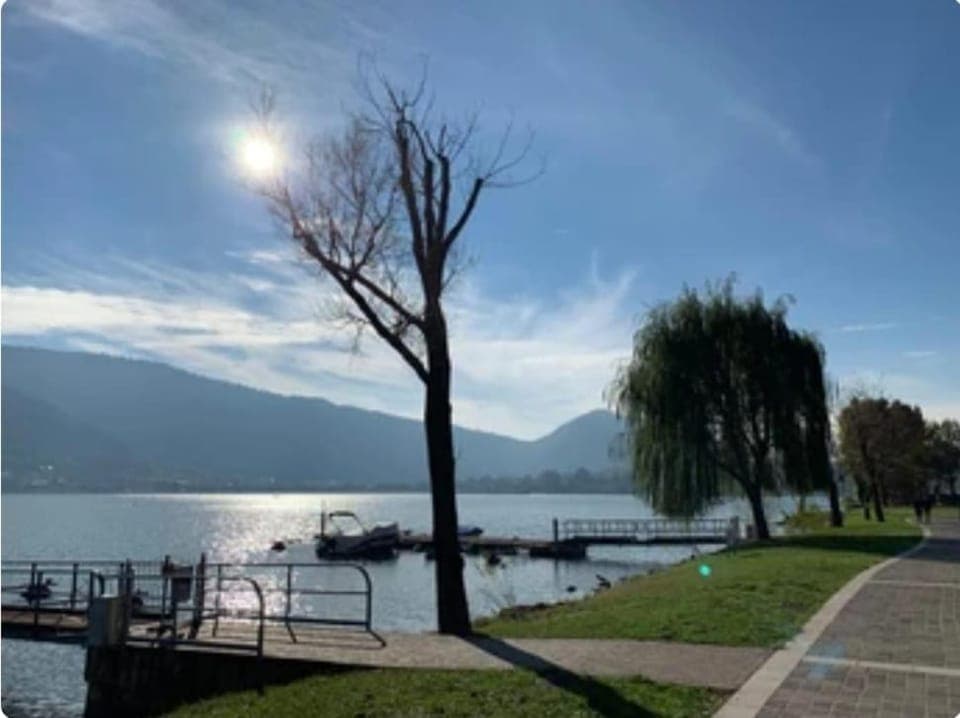 Natural landscape, Lake view