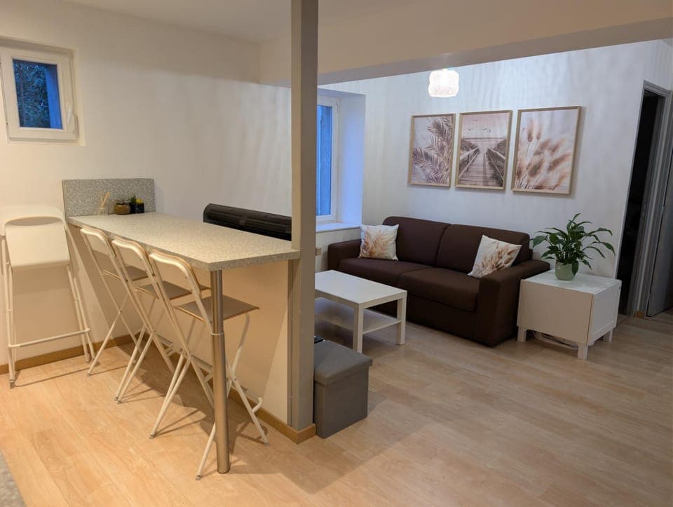 Living room, Lounge or bar