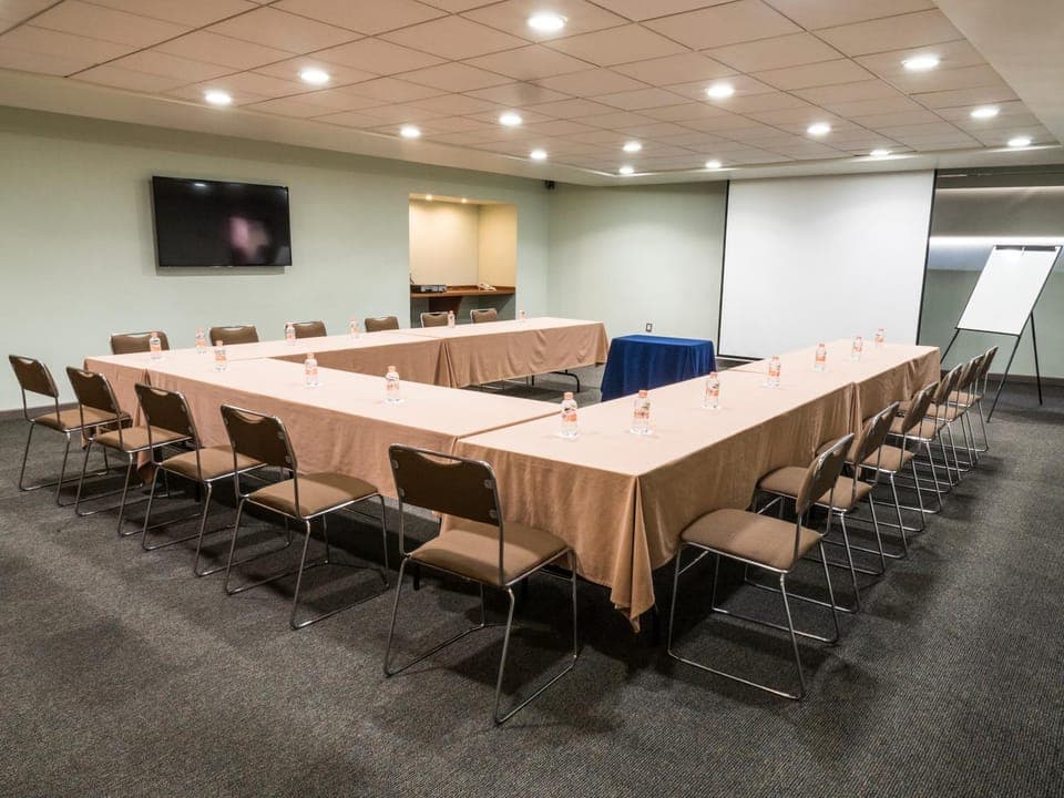 Meeting/conference room