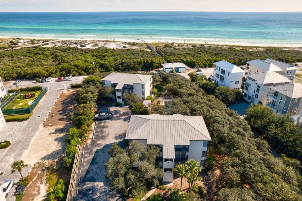 Wonderful World House in Inlet Beach